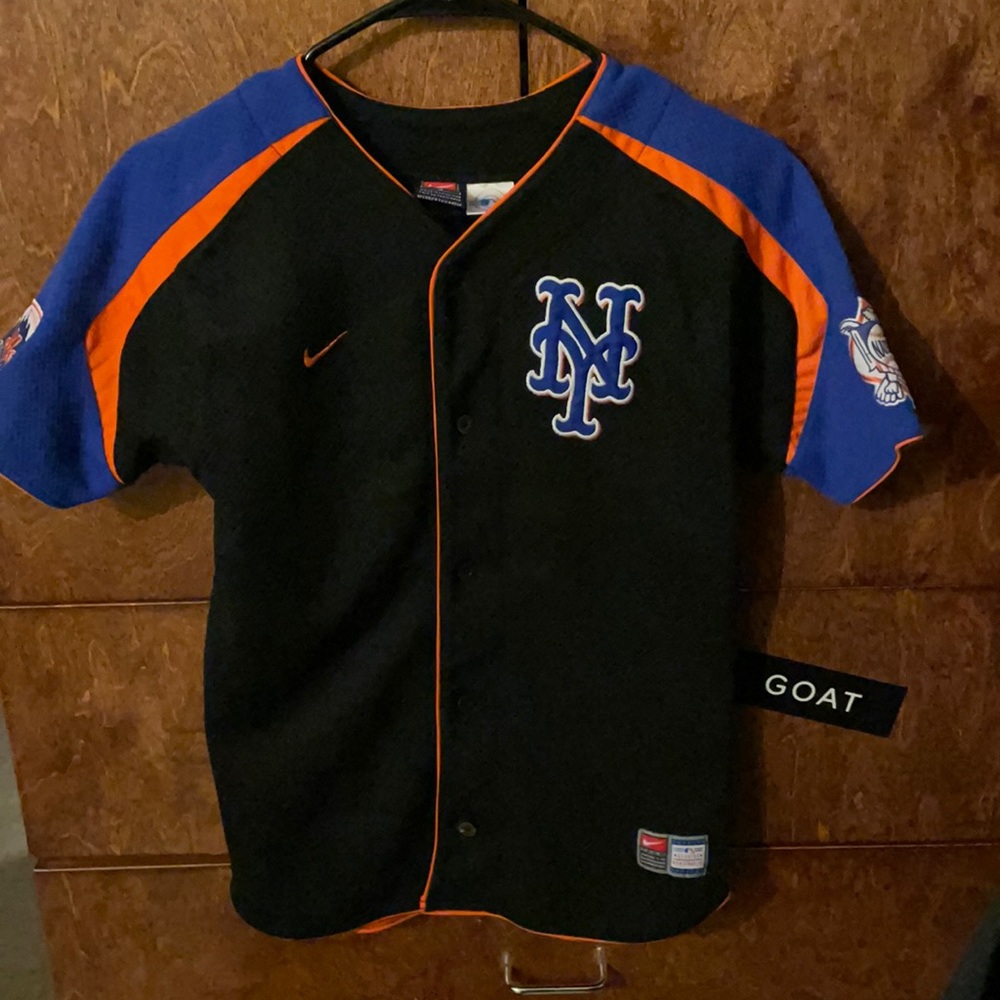 Authentic N.Y METS DELGADO JERSEY FOR KIDS .SIZE MEDIUM